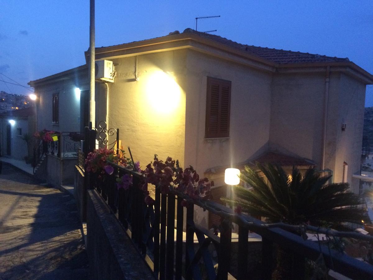 B&B La Terrazza Dell'Itria โมดิกา ภายนอก รูปภาพ